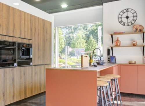 Exposition cuisines bois style contemporain
