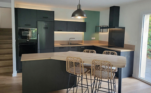 Partenariat revendeur avec DISCAC, fabricant français de cuisines et salles de bain de haute qualité 03