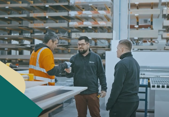 Collaborateurs DISCAC partageant un moment de convivialité en entreprise