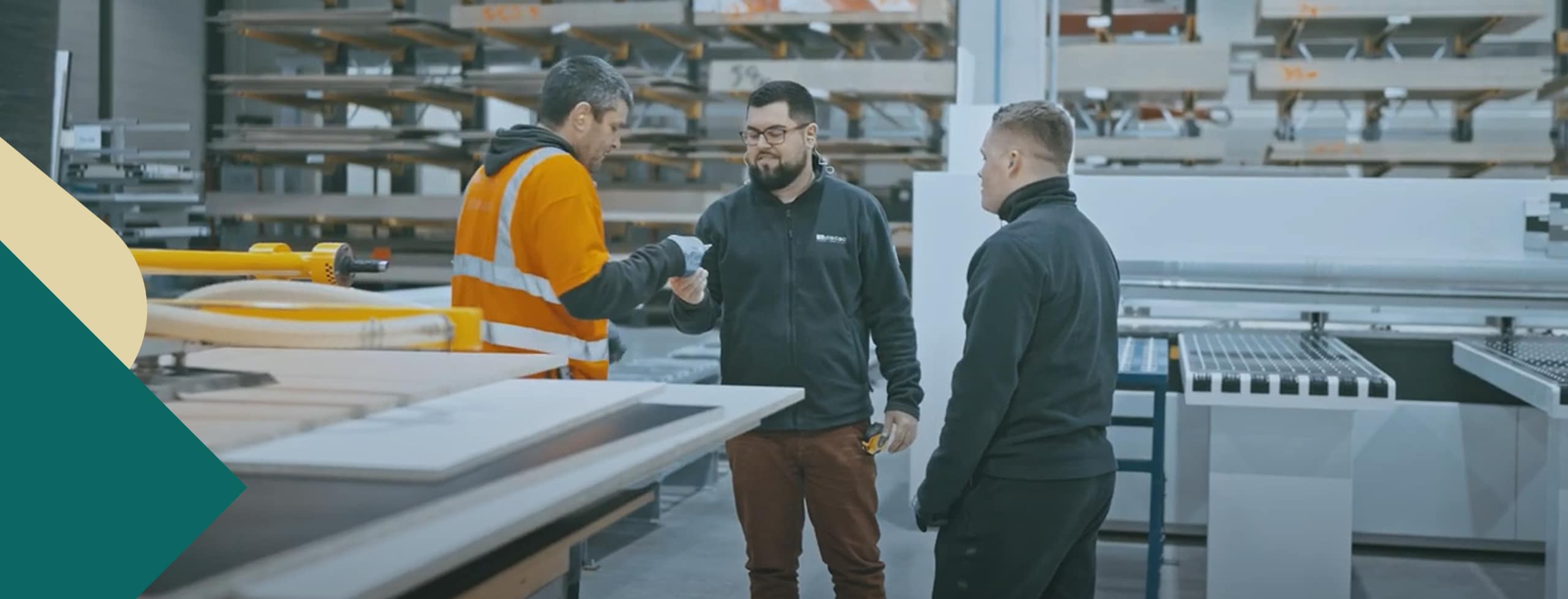 Collaborateurs DISCAC partageant un moment de convivialité en entreprise