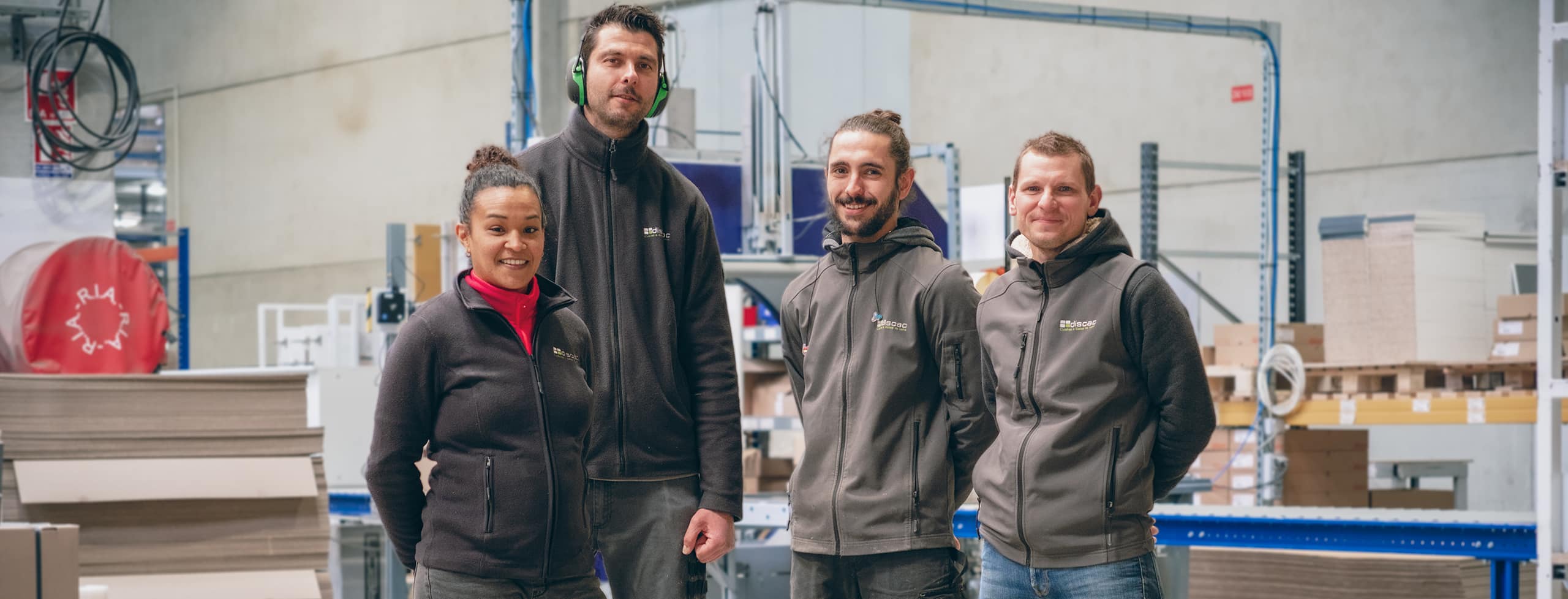 Ligne d assemblage automatisée pour meubles de cuisine montés d usine - DISCAC
