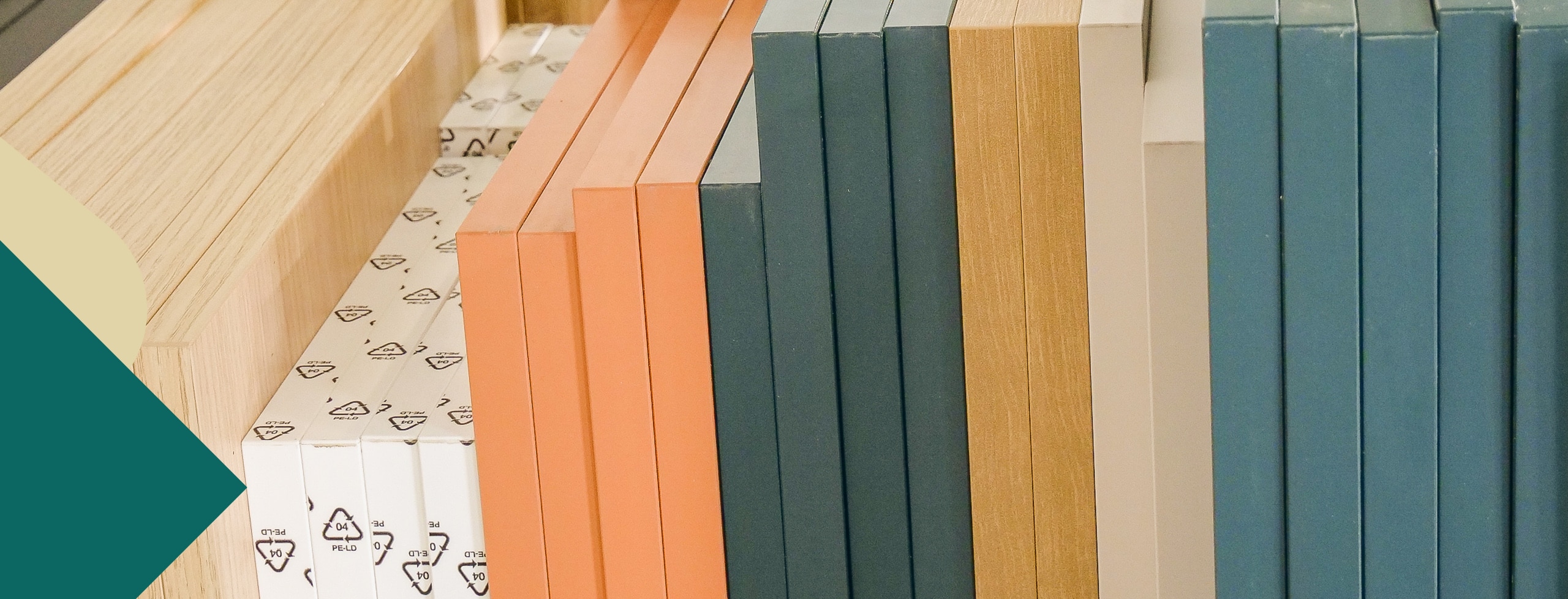 Palette de couleurs et finitions de façades pour meubles de salle de bain pro - DISCAC